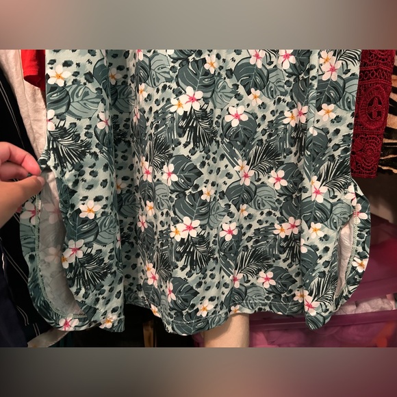 Green Leopard Floral Dress - Picture 5 of 7